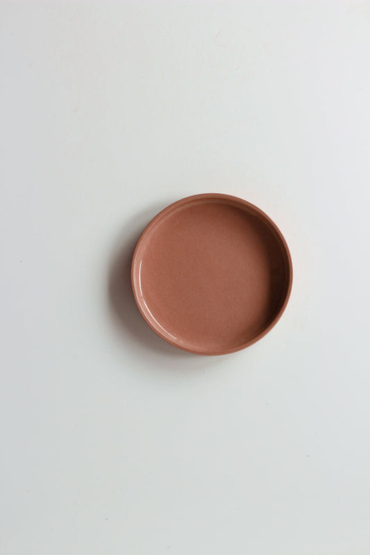 ROUND MINI TRAY IN RHUBARB