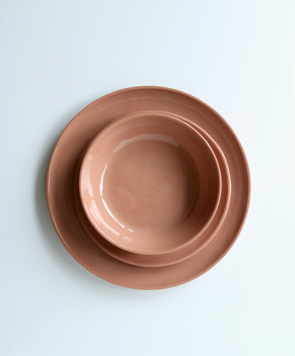 DINNER PLATE IN RHUBARB