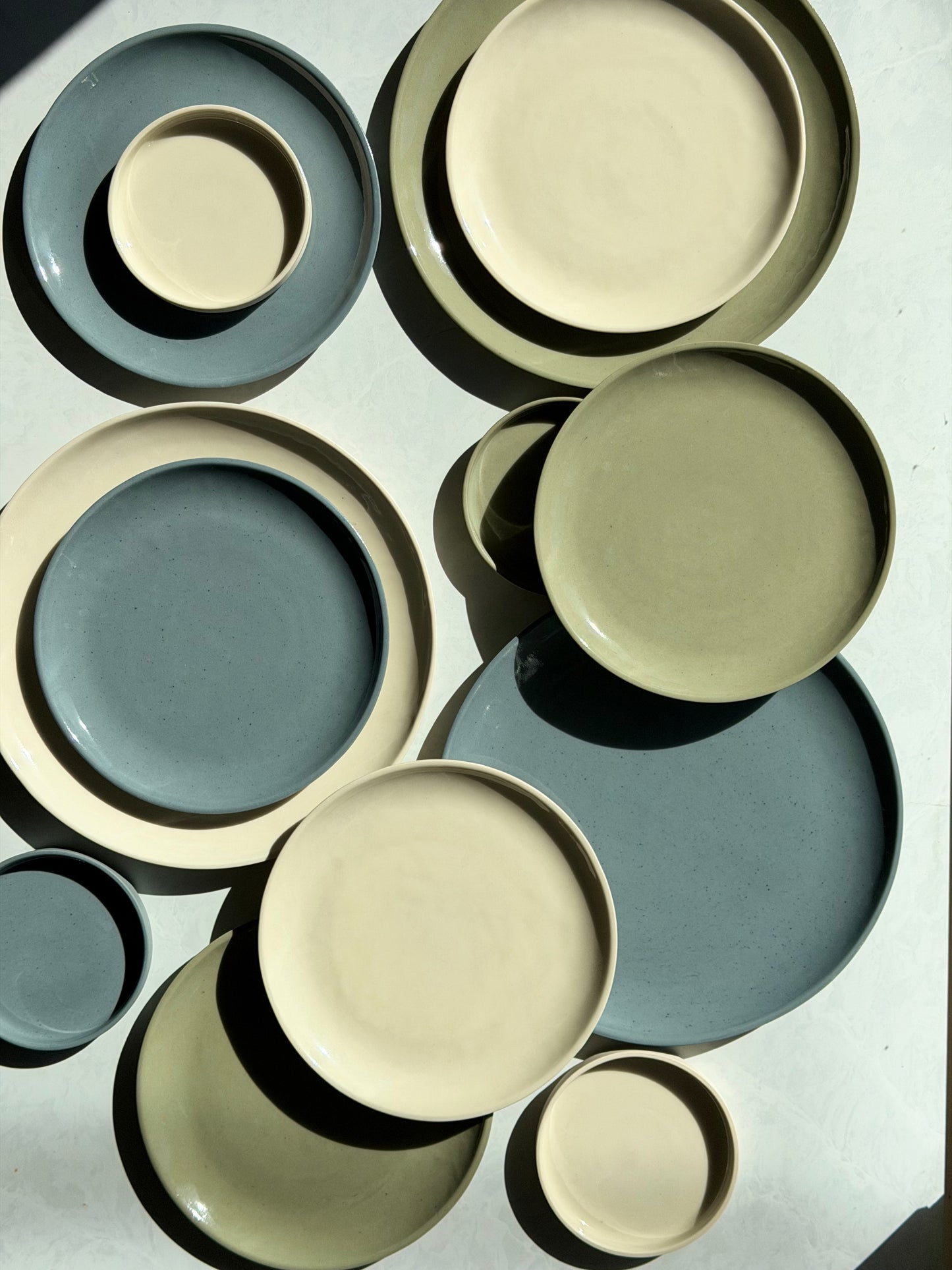 DESSERT PLATE IN SLATE