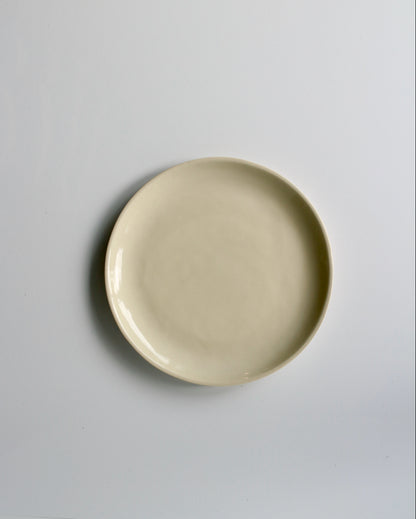 DESSERT PLATE IN MILK