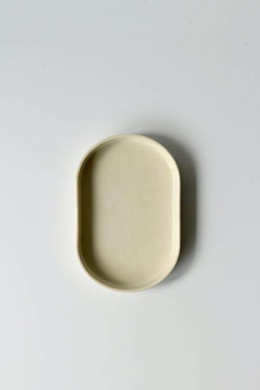 OVAL SIDE PLATE IN MILK