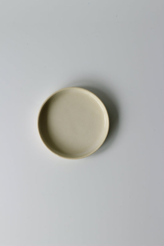 ROUND MINI TRAY IN MILK