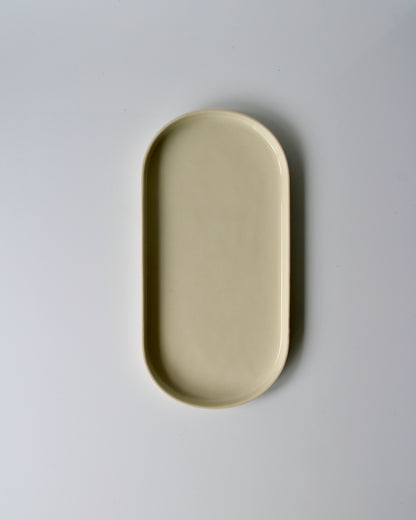 OVAL SERVING TRAY IN MILK