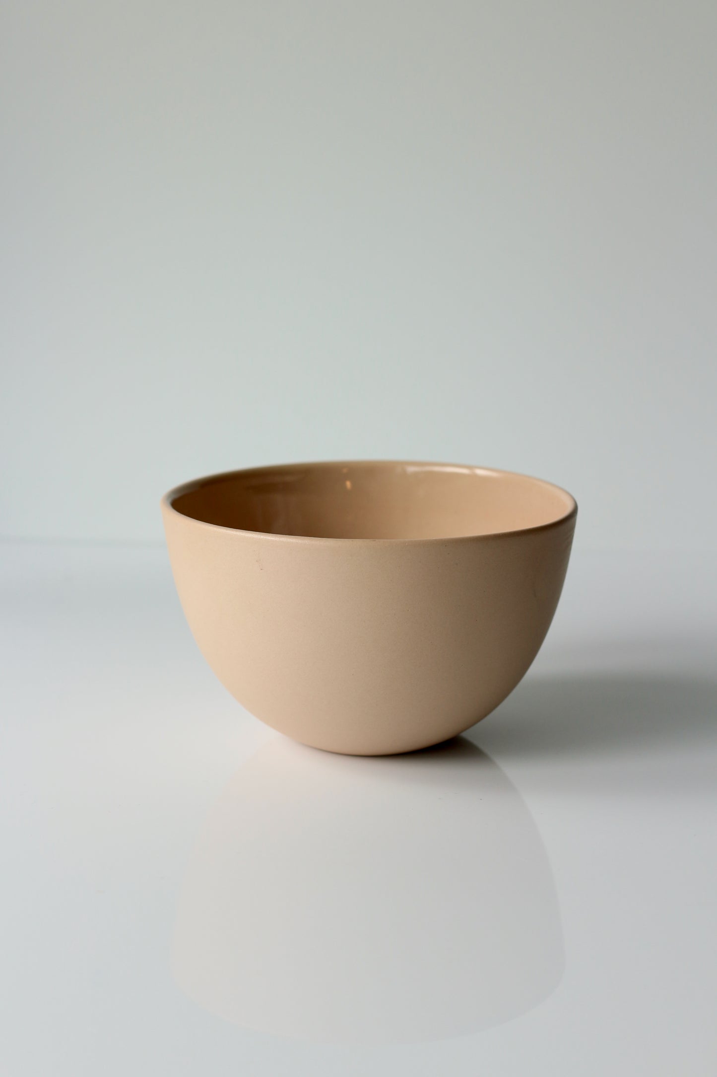 CEREAL BOWL IN PEACH