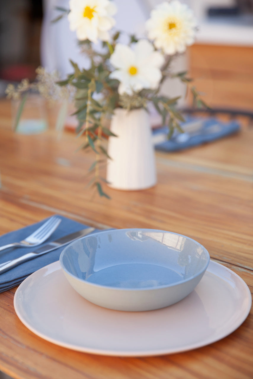 DINNER PLATE IN PEACH