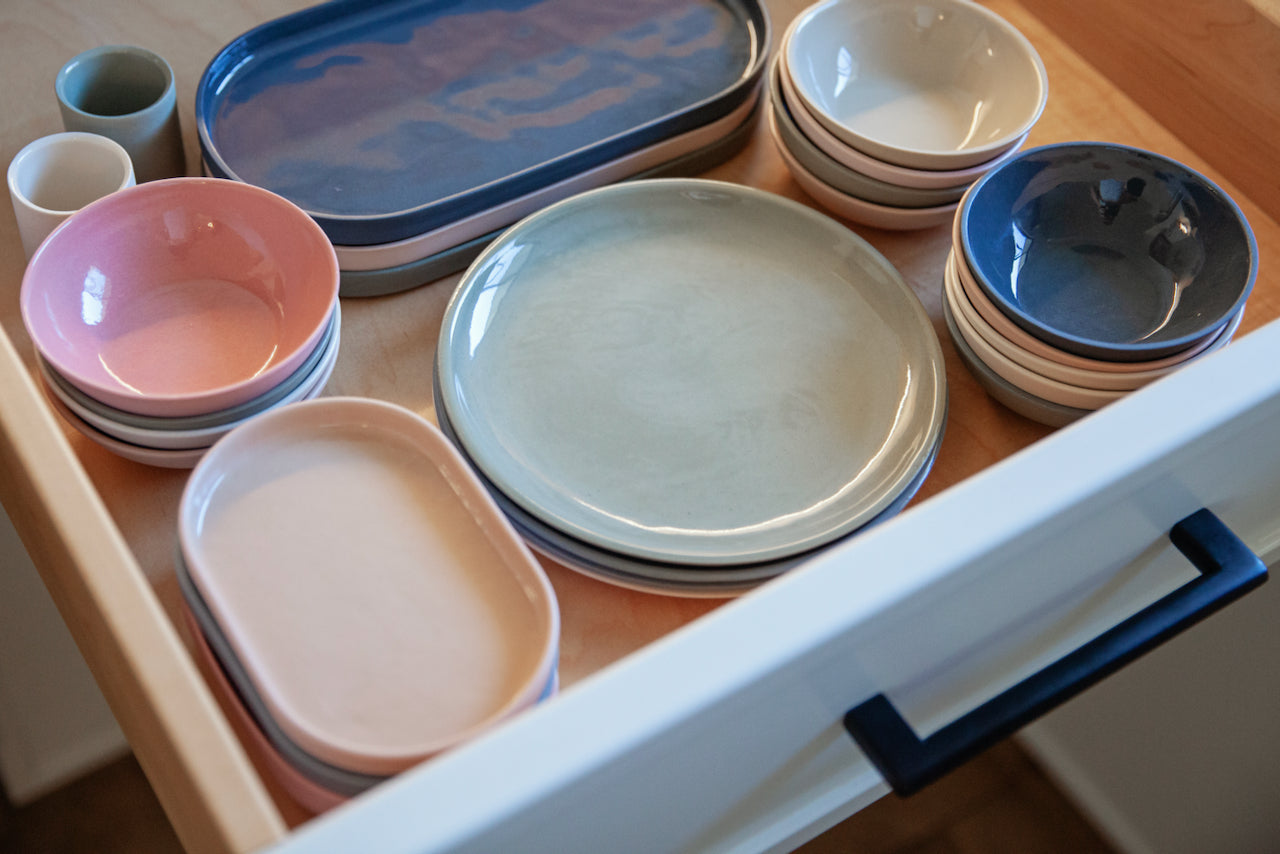 OVAL SIDE PLATE IN PEACH