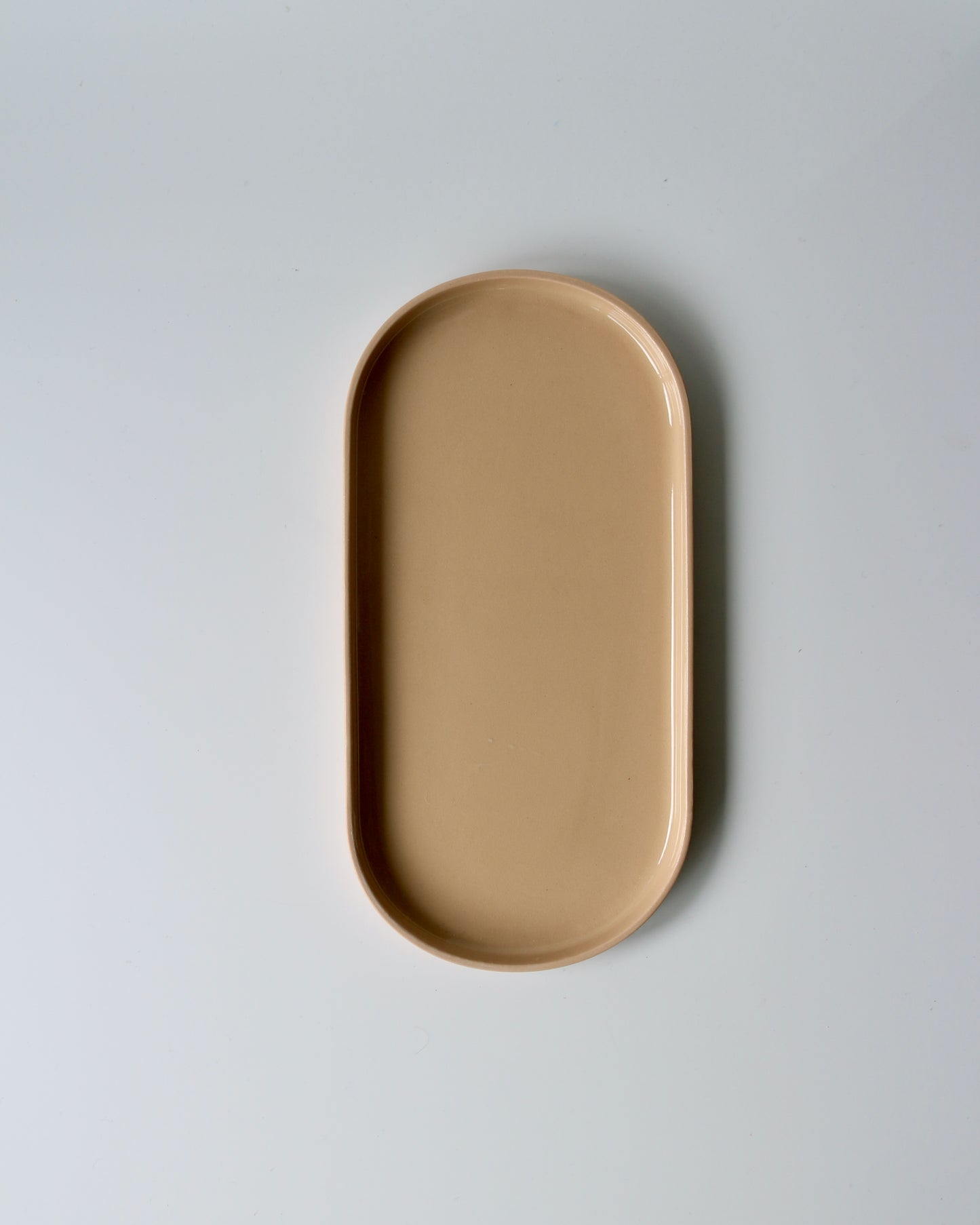 OVAL SERVING TRAY IN PEACH